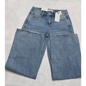 Flying Banana Women’s Low Rise Wide Leg Jeans Light Wash Size 23 NWT